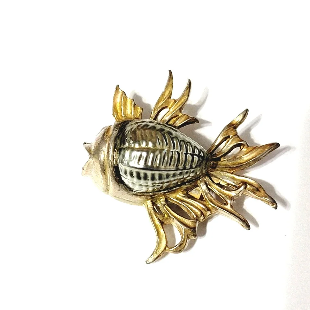 RARE Lion Fish Brooch Pin 2
